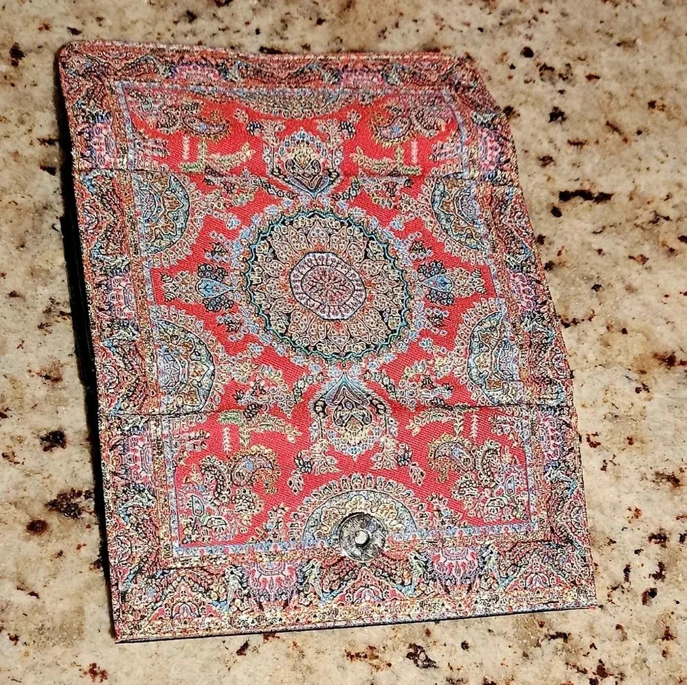 Boho Handmade Trifold Wallet - Picture 7 of 7
